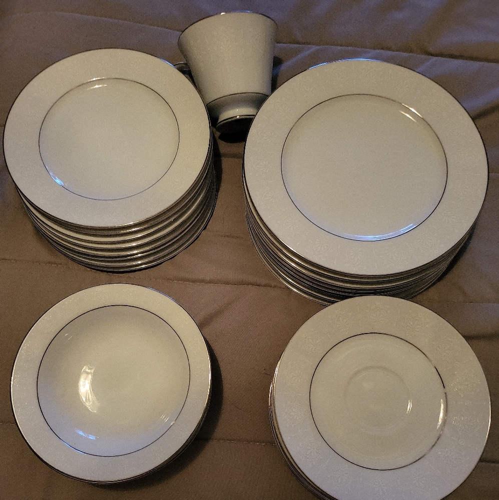 Crown Empire Princess China set
